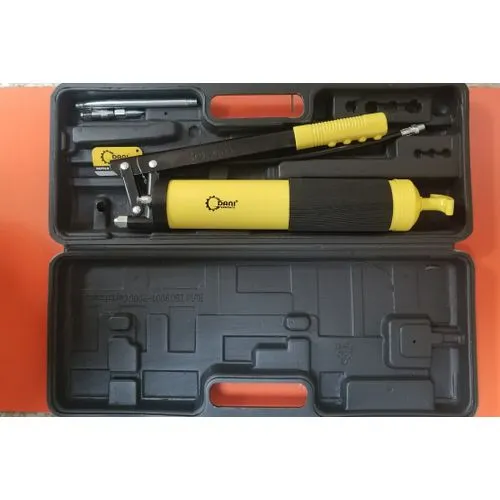 POMPE A GRAISSE CHROME 500CC DANI